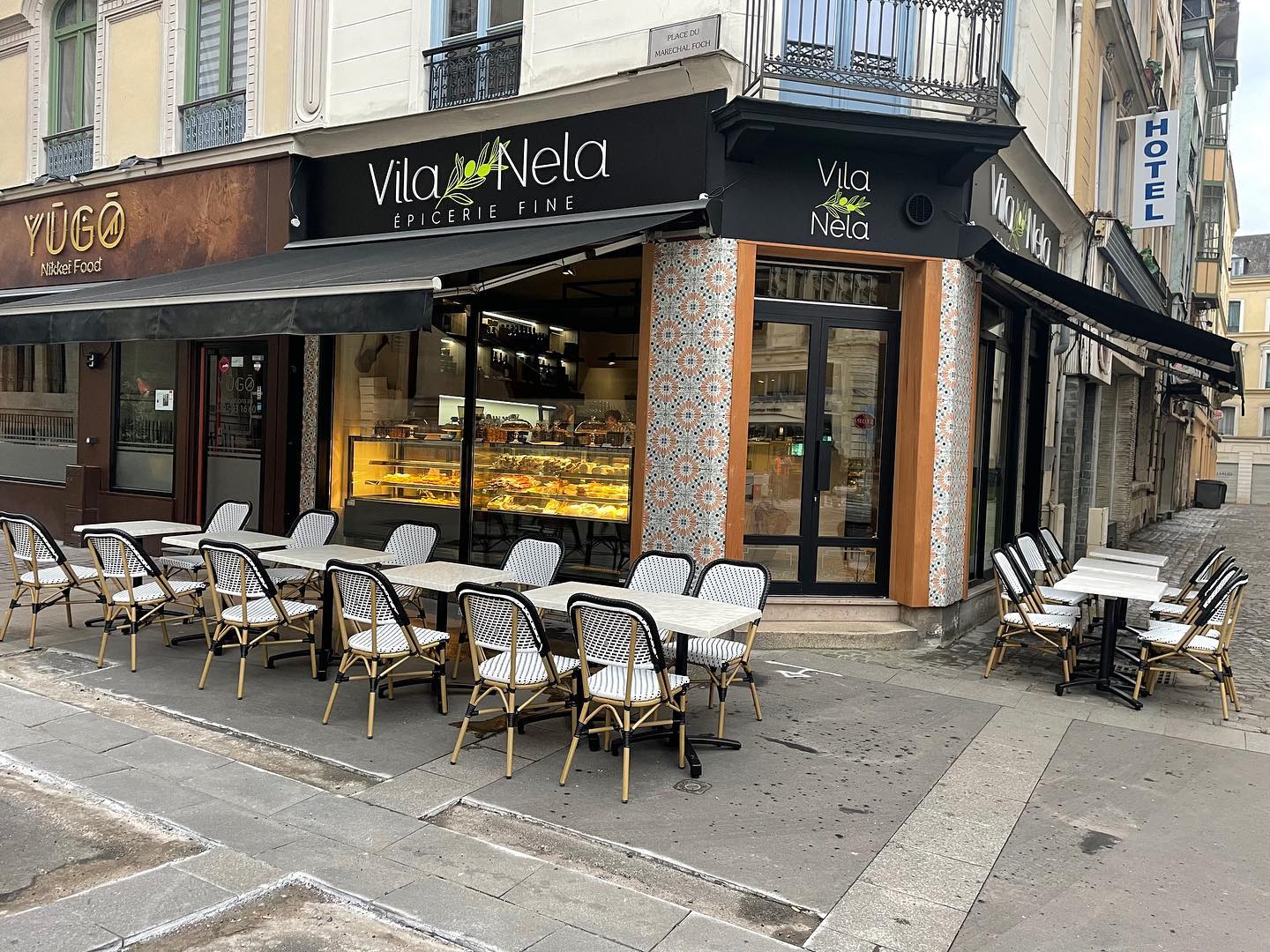Vila Nela - Portugais - gros-horloge - Terrasse